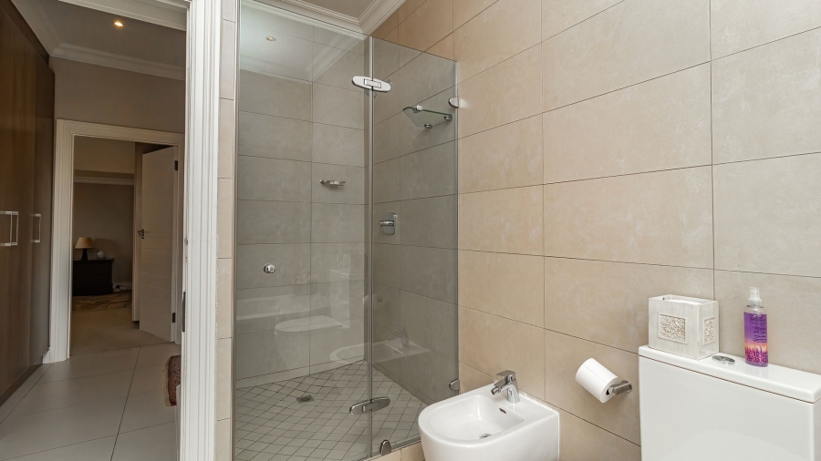 To Let 3 Bedroom Property for Rent in Claremont Upper Western Cape